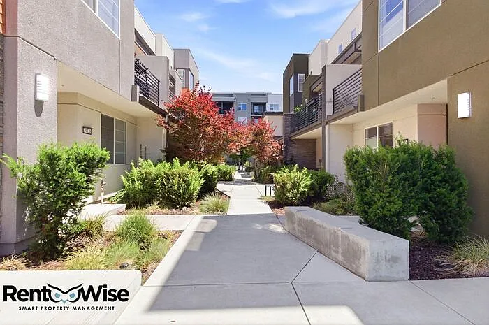 29384 Hub Ln — Photo 49