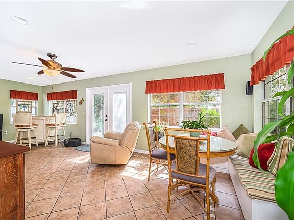 4th image of 113 Albrighton Dr