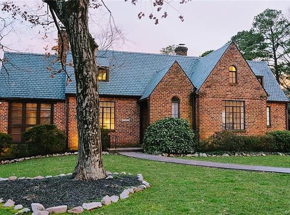 3rd image of 4518 Newport Dr