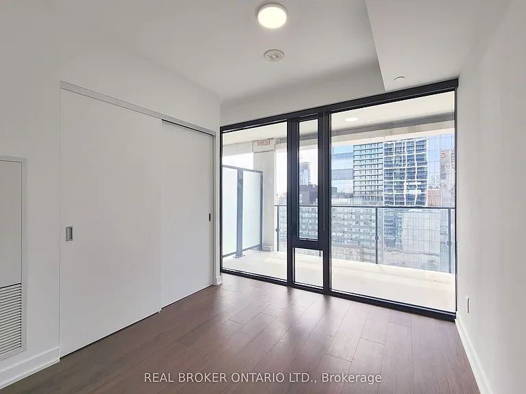 55 Ontario St #1208 — Photo 11