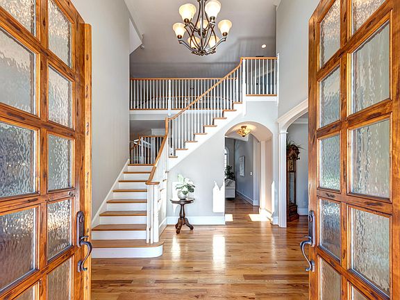 4th image of 205 Kimberwyck Way