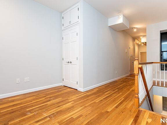 2nd image of 56 W 105th St APT 1A