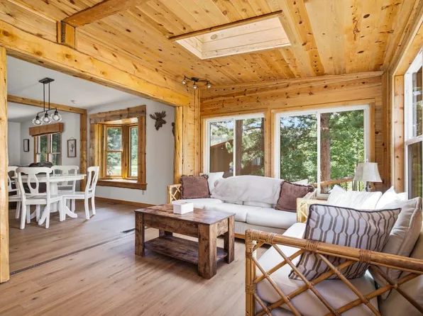 428 Rustic Rd, Bellvue, CO 80512