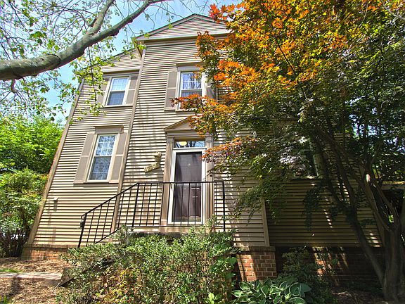2nd image of 12208 Grassy Hill Ct