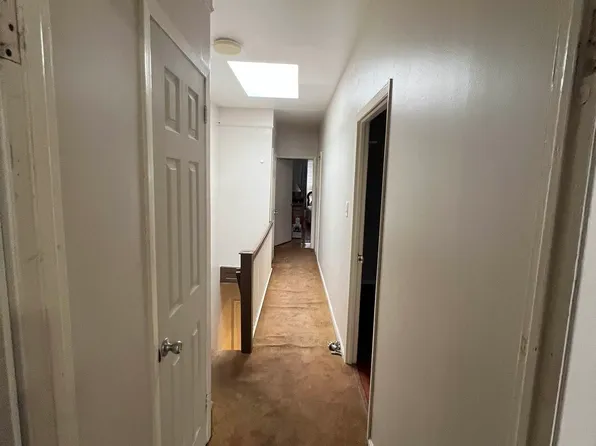 863 East 49th Street image 13 of 33