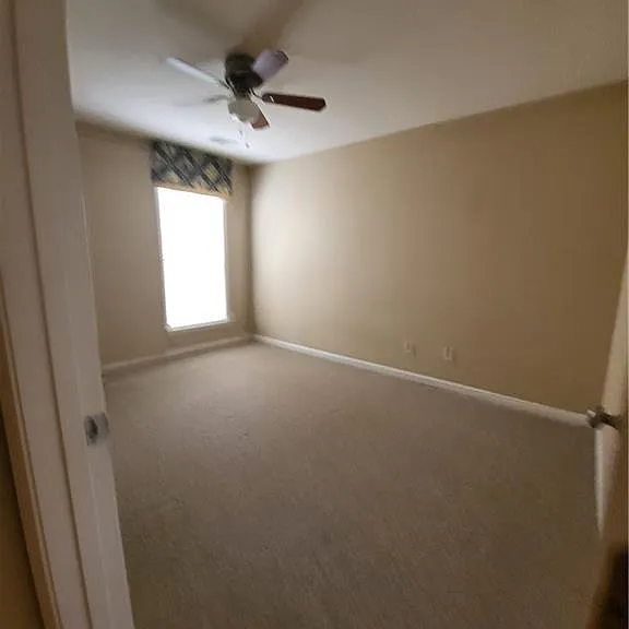 265 Friars Head Dr — Photo 12