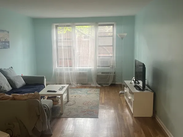 6485 Broadway image 6 of 7