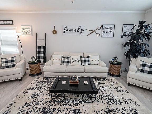 3rd image of 604 Beacon Dr #25
