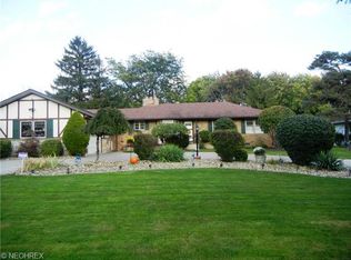 7829 McCreary Rd, Seven Hills, OH 44131