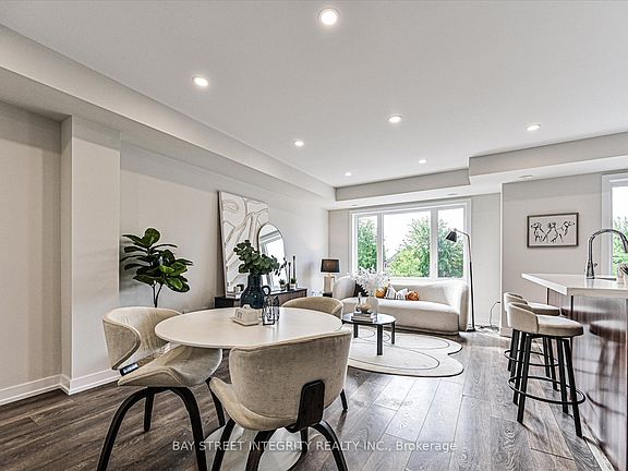5th image of 15 Westmeath Ln #2916