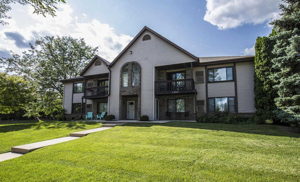 1st image of 1343 Meadowcreek Dr