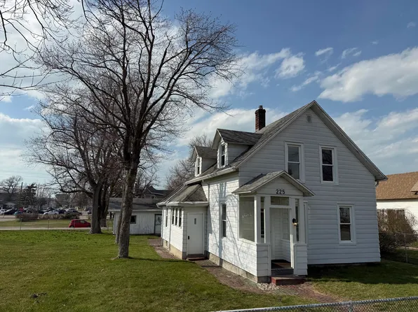 225 Columbia St, Michigan City, IN 46360