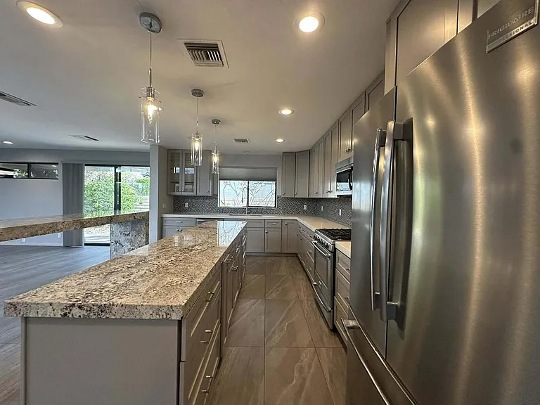 4 Saturn Cir — Photo 18