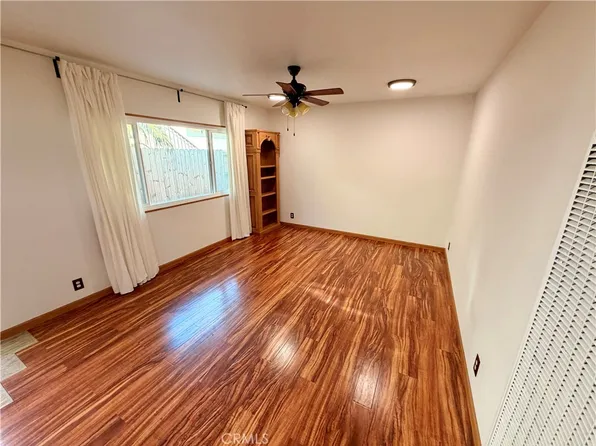 156 W Escalones APT C, San Clemente, CA 92672