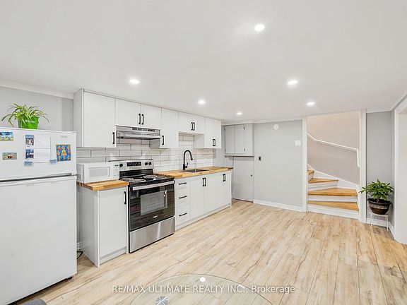 5th image of 48 Venetian Cres