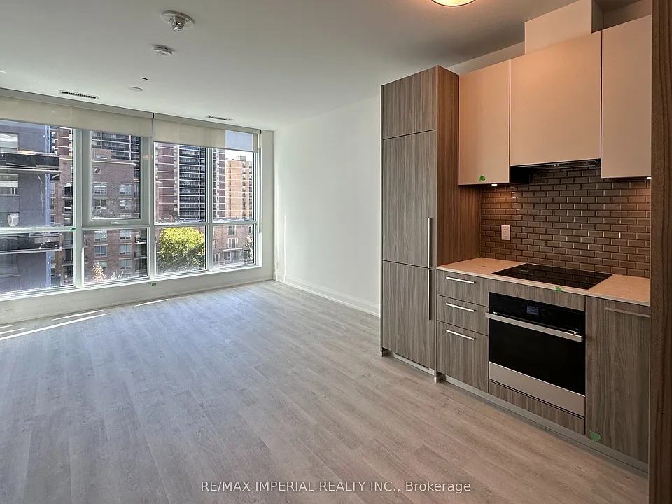 65 Broadway Ave #406
