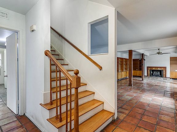 3rd image of 602 Indigo Dr