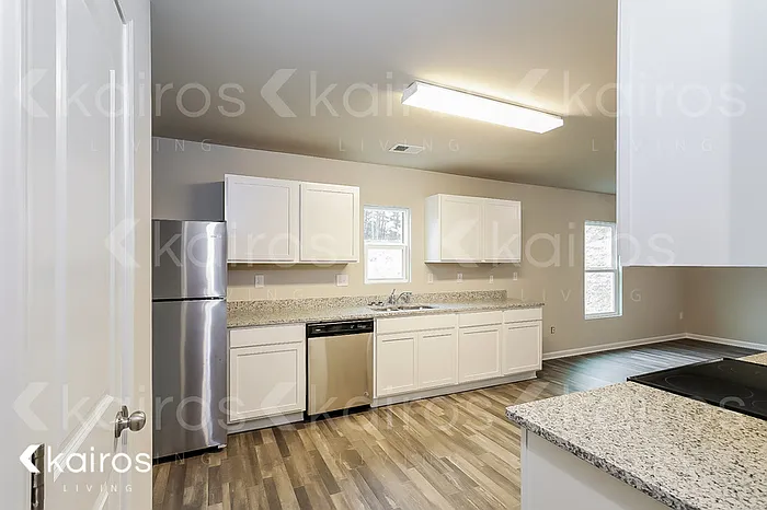 216 Indian River Dr — Photo 6