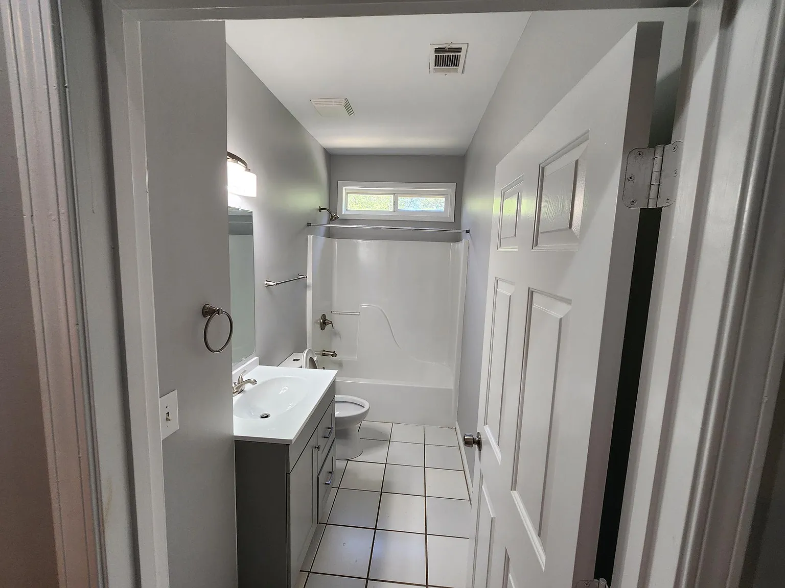 901 Hall St NW — Photo 1