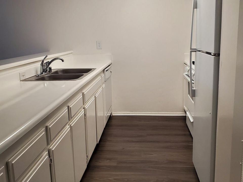 1st image of 451 E Port Hueneme Rd #123