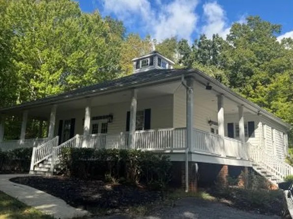 2130 Hooper Rd, Forest, VA 24551