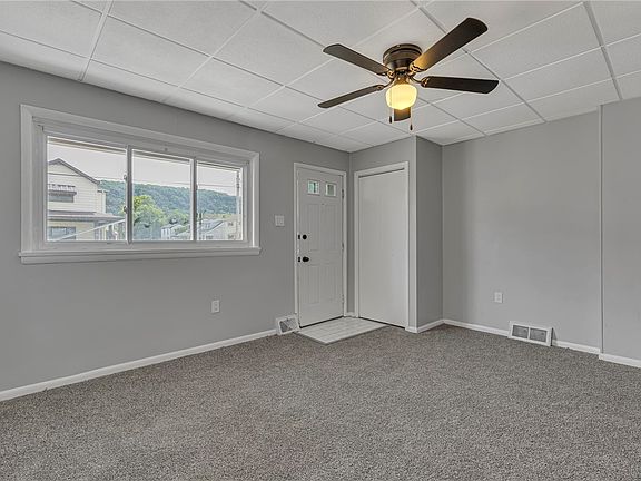 4th image of 1703 4th Ave