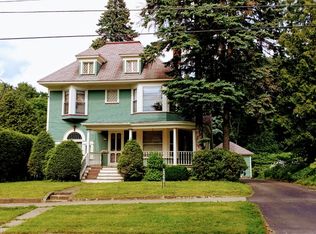 23 Park St, Malone, NY 12953