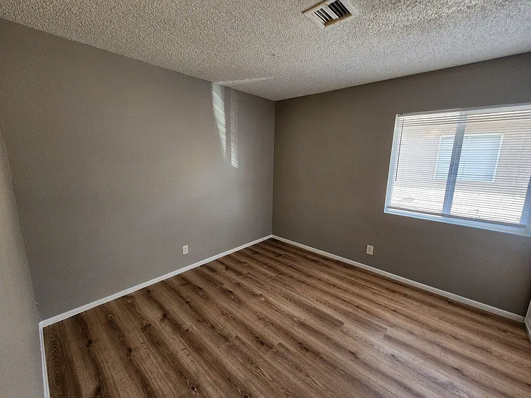 1705 Breckenwood Ct #4 — Photo 12