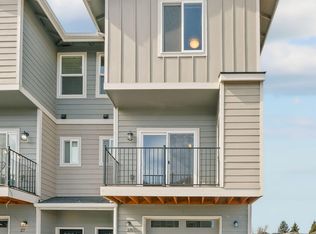 2600 Racquet Ln #28, Yakima, WA 98902