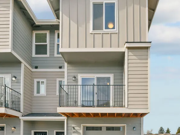 2600 Racquet Ln #28, Yakima, WA 98902