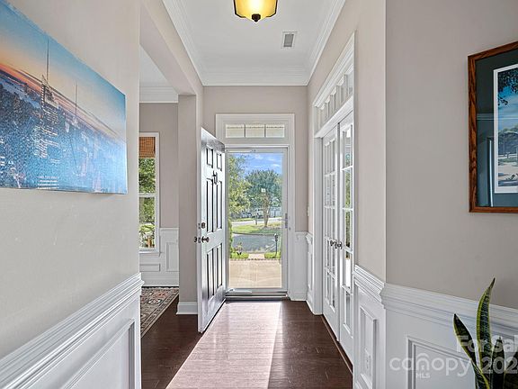 5th image of 343 Montibello Dr