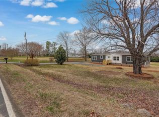 135 Hilton Rd, Stokesdale, NC 27357