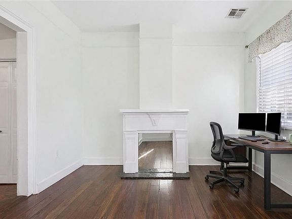 5th image of 742 Toledano St