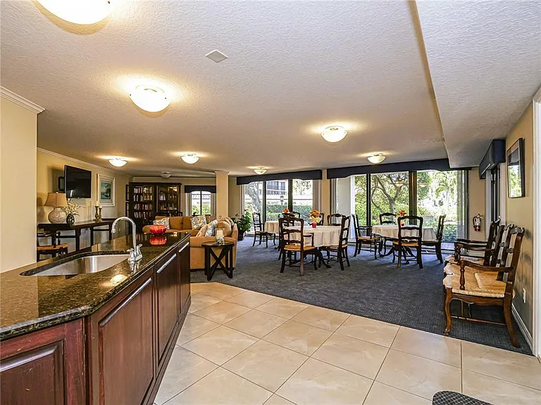 1821 Mooringline Dr #1C — Photo 36