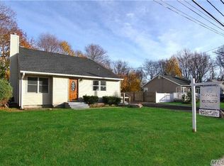3 Reizen Ave, Centereach, NY 11720
