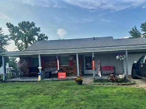 1725 Sioux Dr, Circleville, OH 43113