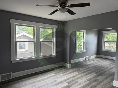 10709 Fidelity Ave — Photo 8