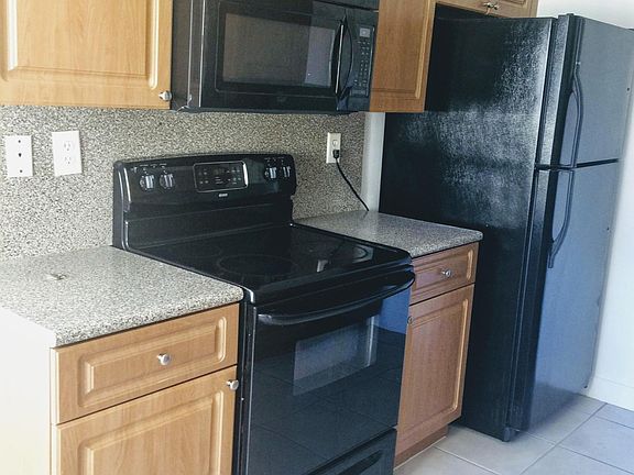 5th image of 4850 NW 97th Pl