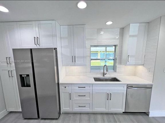 4th image of 4603 NW 45th Ct
