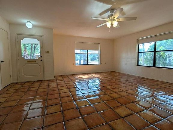 2nd image of 1112 Upas Ave