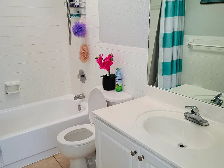 7000 NW 186th St #323 — Photo 17