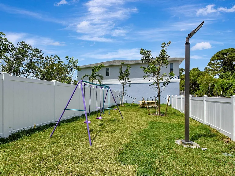 3868 Patio Ct — Photo 28