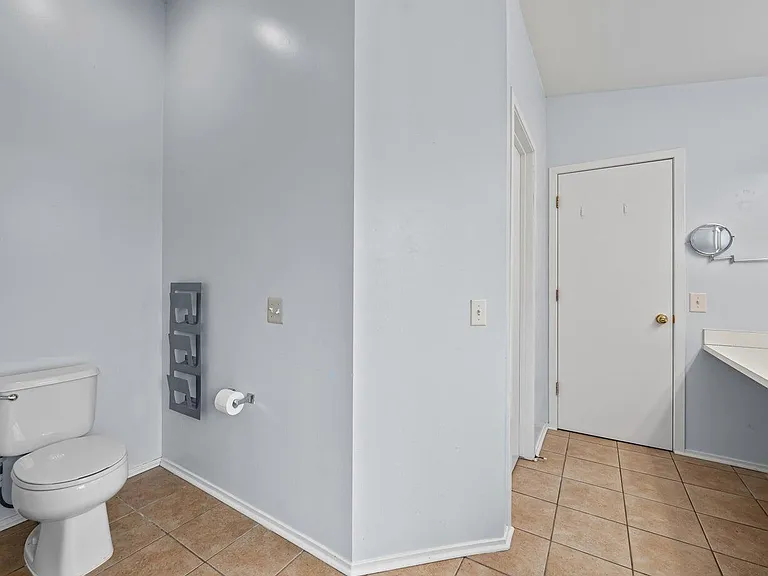 1696 Reserve Ct — Photo 21