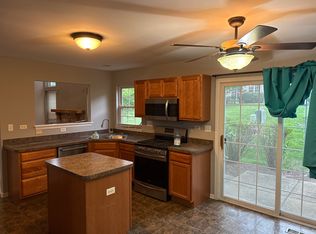 (Undisclosed Address), Hampshire, IL 60140