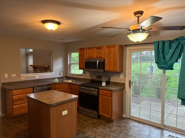 (undisclosed Address), Hampshire, IL 60140