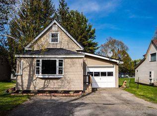 7 Columbia Ave, Fort Fairfield, ME 04742