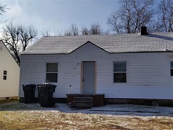2nd image of 1216 SW 23rd St