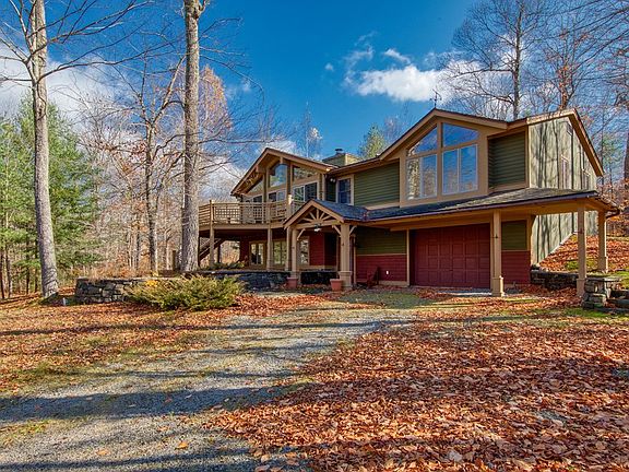 3rd image of 37 Wilderness Cir