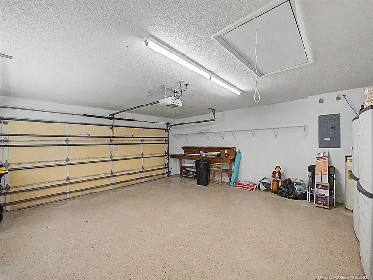 8357 SE Double Tree Dr — Photo 17