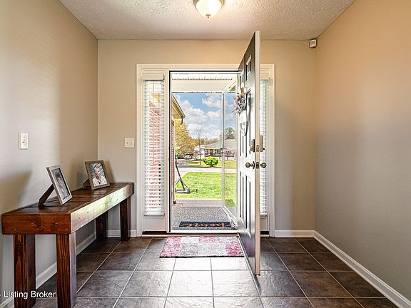 5th image of 326 Lentz Ln